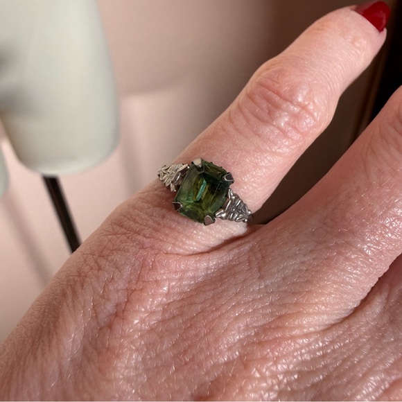 Vintage antique designer art deco Sterling silver emerald cut Green Glass Ring - Picture 16 of 17